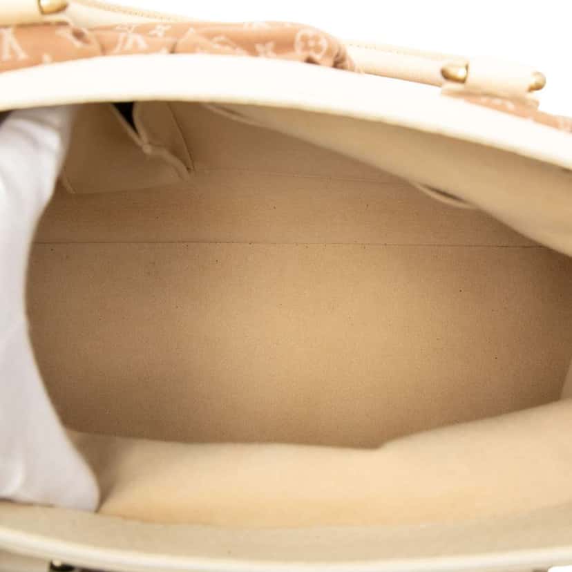 Louis Vuitton Monogram Mini Lin Trapeze GM Brown Canvas Very good condition - Model View