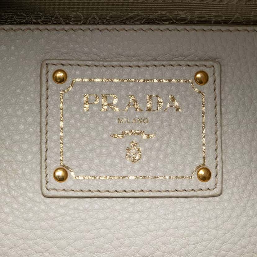 Prada Vitello Daino Side Zip Tote White Leather Very good condition - Box View