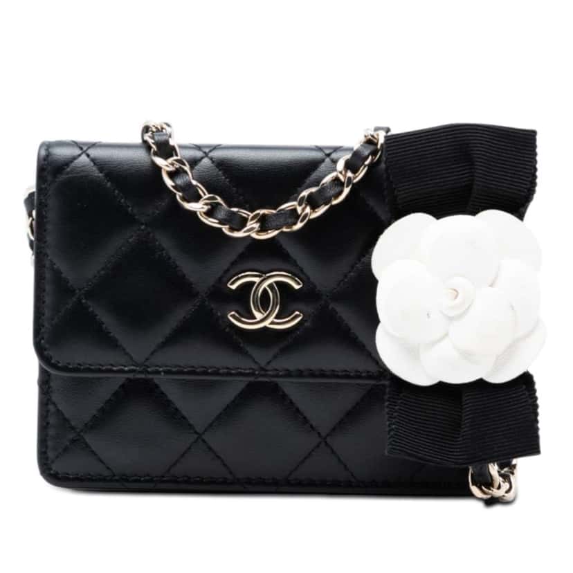 Chanel Quilted Lambskin Camellia Bow Card Holder On Chain Black Leather Very good condition - Front View