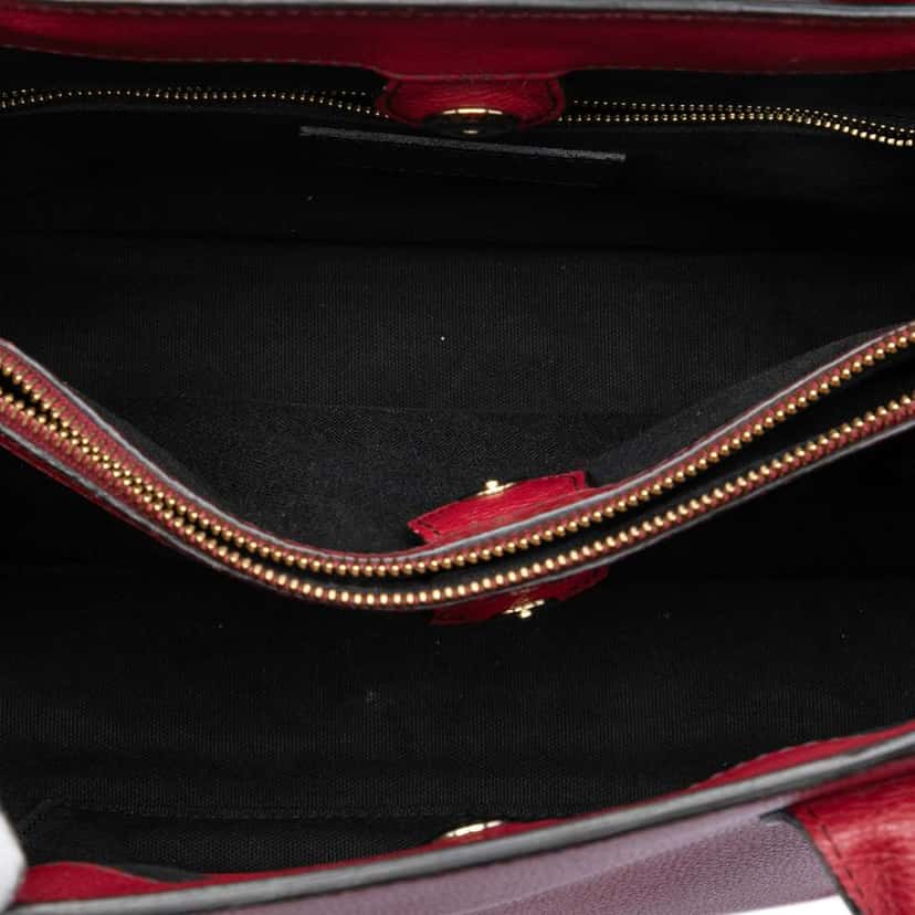 Burberry Medium Leather and House Check Banner Satchel Red Leather Very good condition - Model View
