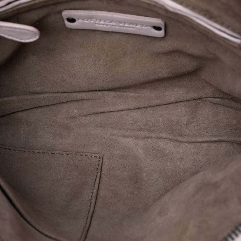 Bottega Veneta Nappa Intrecciato Nodini Crossbody Purple Leather Very good condition - Model View