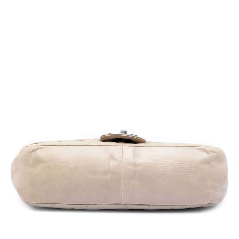 Chanel Medium Iridescent Calfskin In The Mix Flap Beige Leather Very good condition - Inside View