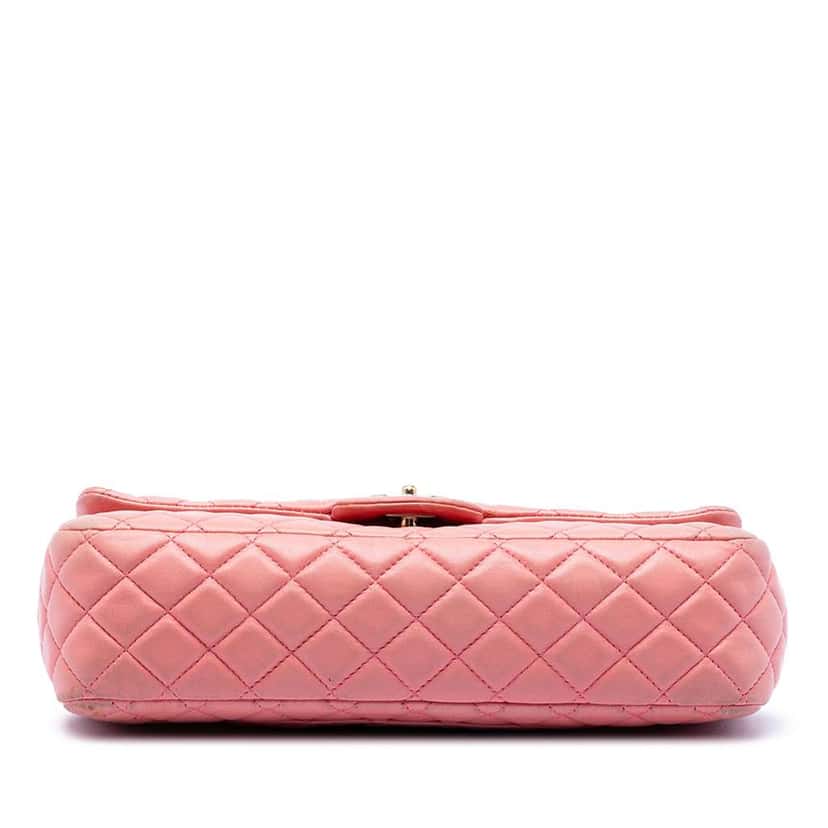 Chanel Medium Classic Lambskin Valentines Heart Charms Single Flap Pink Leather Very good condition - Back View