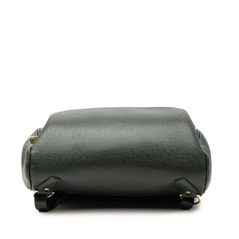 Louis Vuitton Taiga Cassiar Green Leather Very good condition - Inside View