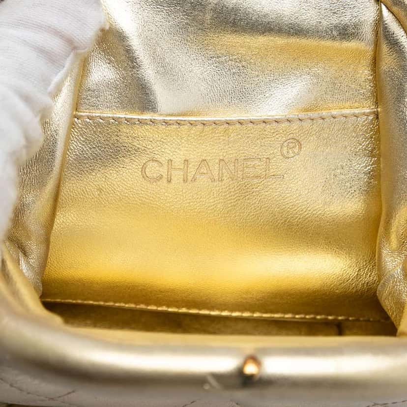 Chanel CC Metallic Quilted Lambskin Kisslock Frame Handbag Gold Leather Very good condition - Box View
