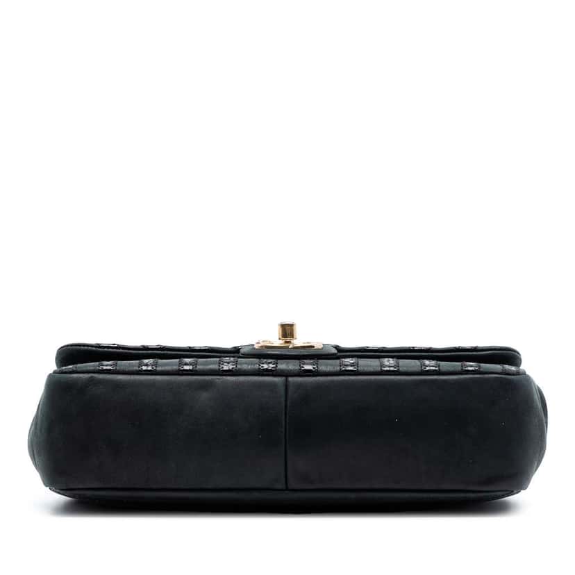 Chanel Medium Classic Chevron Wrinkled Calfskin and Suede Single Flap Black Leather Very good condition - Inside View