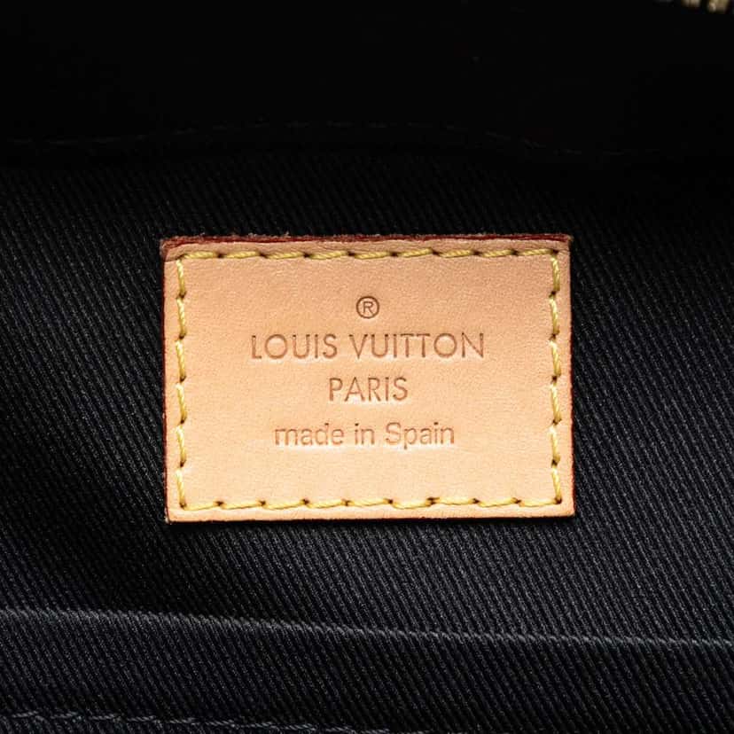 Louis Vuitton Monogram Vernis Santa Monica Camera Bag Black Leather Very good condition - Box View