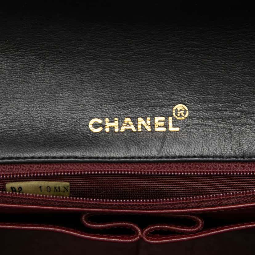 Chanel CC Quilted Lambskin Full Single Flap Black Leather Very good condition - Box View
