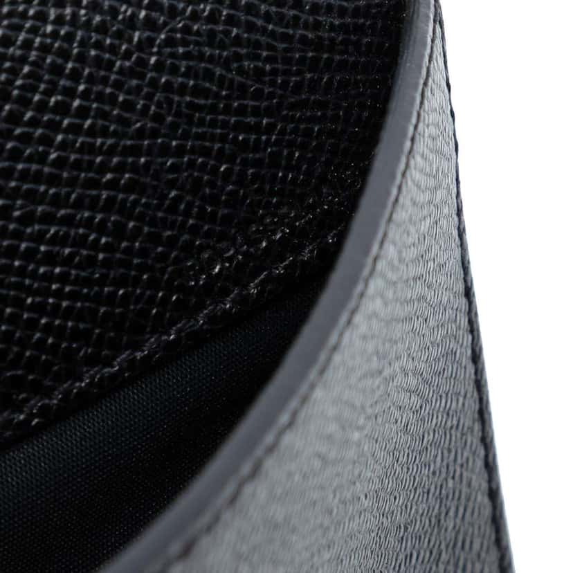 Burberry Leather Clutch Black Leather Very good condition - Box View