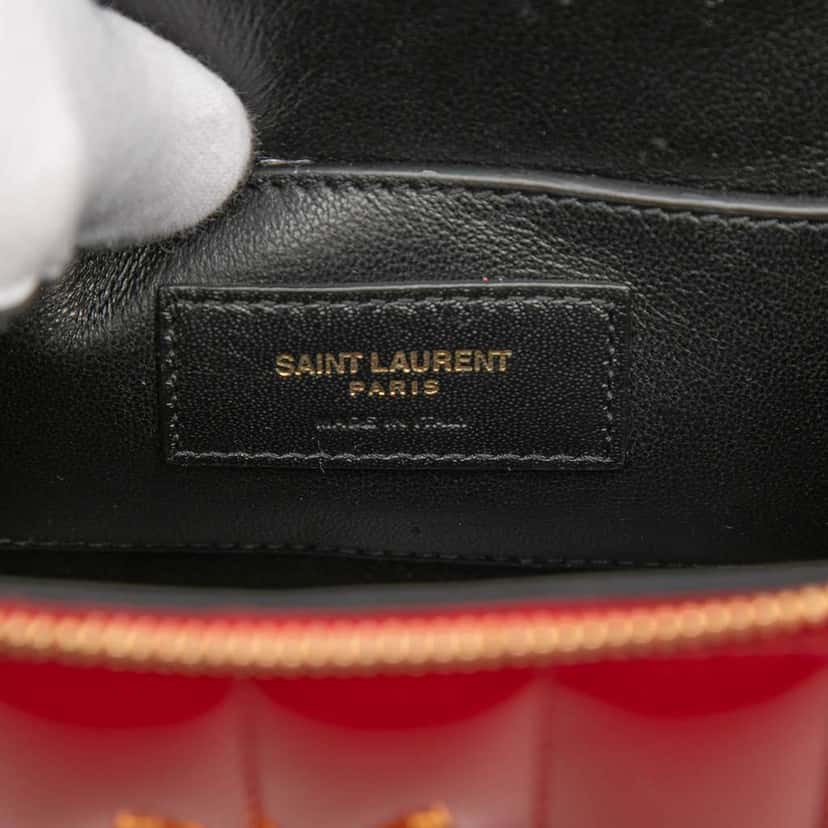 Saint Laurent Matelasse Patent Monogram Vicky Vanity Bag Red Leather Very good condition - Box View