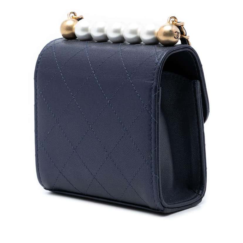 Chanel Mini Quilted Goatskin Vertical Chic Pearls Flap Clutch With Chain Blue Leather Very good condition - Back View