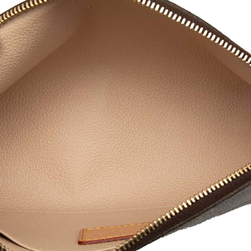 Louis Vuitton Monogram Cosmetic Pouch PM Brown Very good condition - Model View