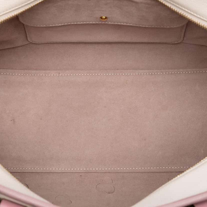 Loewe Limited Edition Cherry Blossom Leather Amazona 36 White Leather Very good condition - Model View