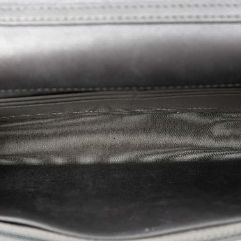 Chanel CC Quilted Lambskin Full Flap Wallet on Chain Brown Leather Very good condition - Model View