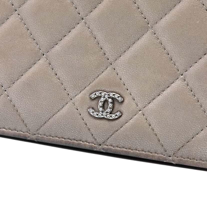 Chanel CC Quilted Lambskin Full Flap Wallet on Chain Brown Leather Very good condition - Box View