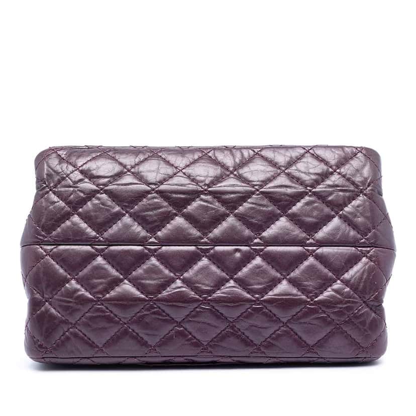 Chanel Quilted Aged Calfskin Reissue 2.55 Double Flap 225 Purple Leather Very good condition - Inside View