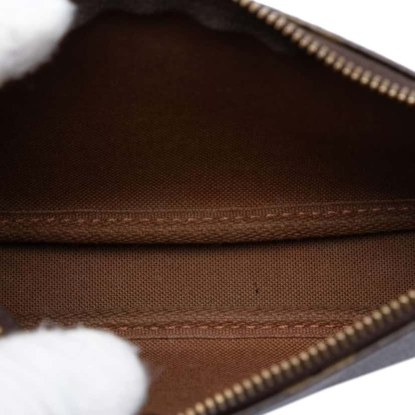 Louis Vuitton Monogram Mini Pochette Accessoires Brown Very good condition - Model View