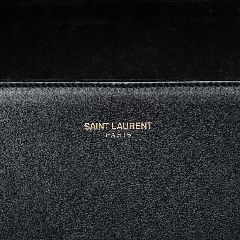 Saint Laurent Leather Chyc Ligne Clutch Black Leather Very good condition - Box View