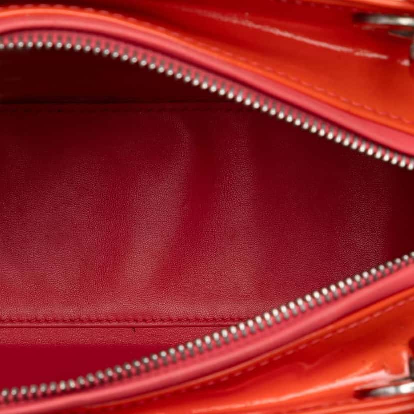 Dior Medium Lambskin Cannage Stitched Lady Dior Beige Leather Very good condition - Model View