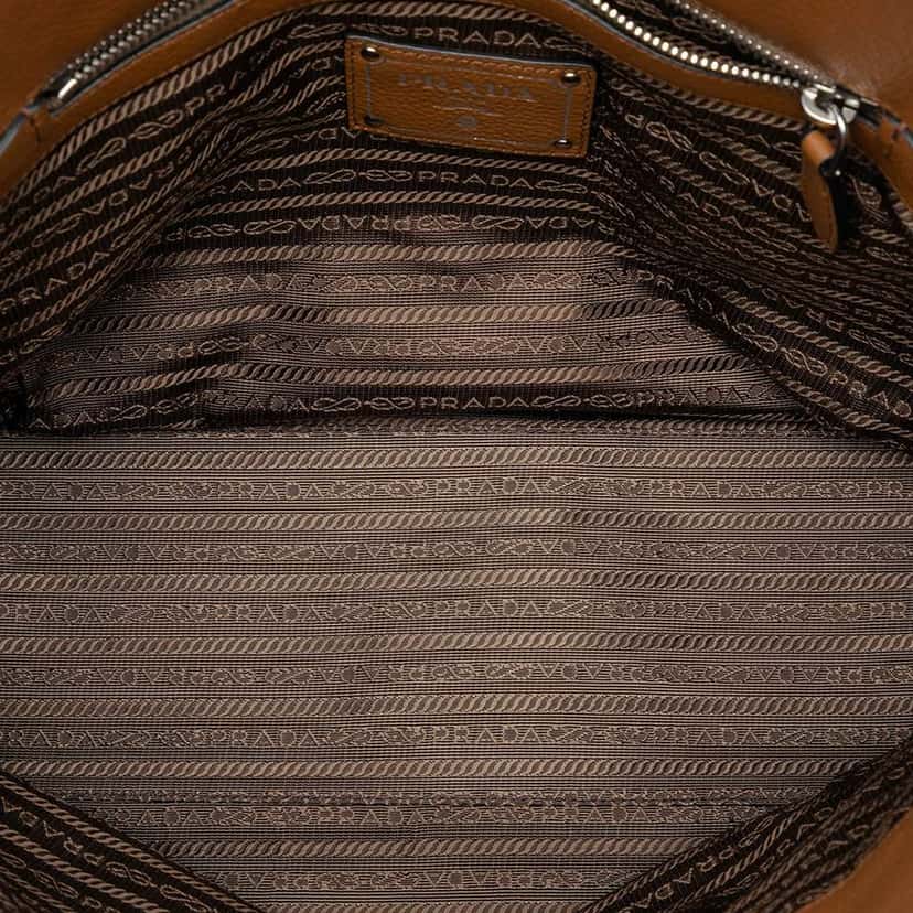 Prada Vitello Phenix Side Zip Shopper Tote Brown Leather Very good condition - Model View
