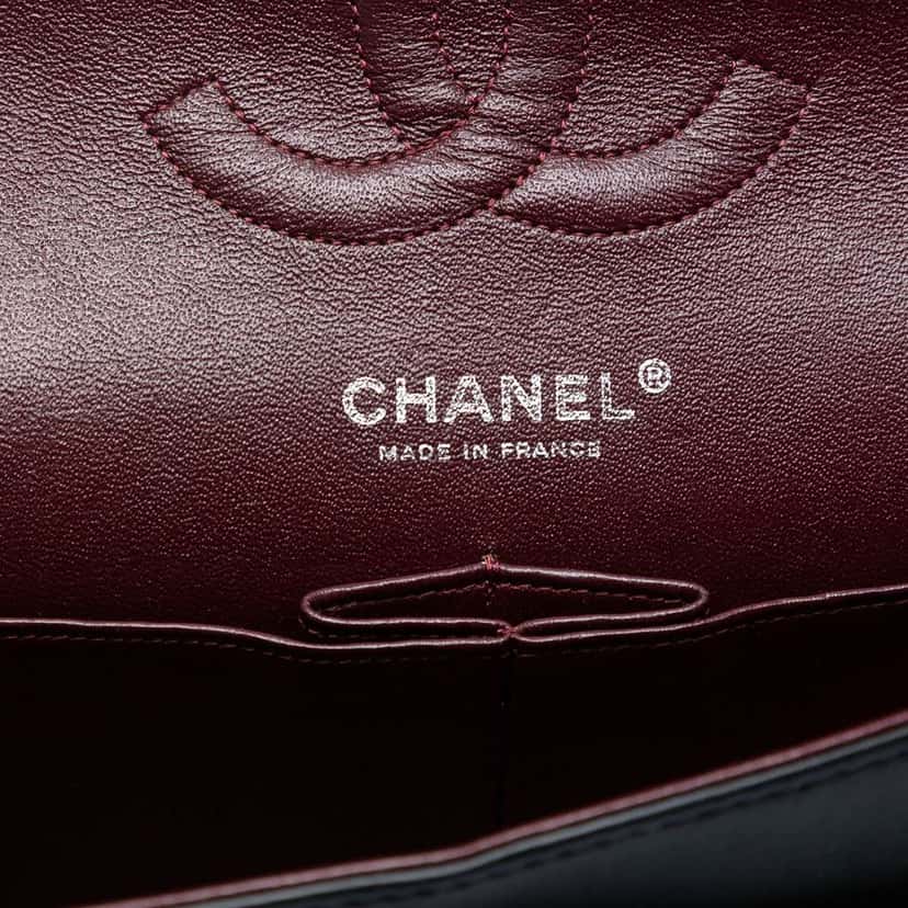 Chanel Medium Classic Lambskin Double Flap Black Leather Very good condition - Box View