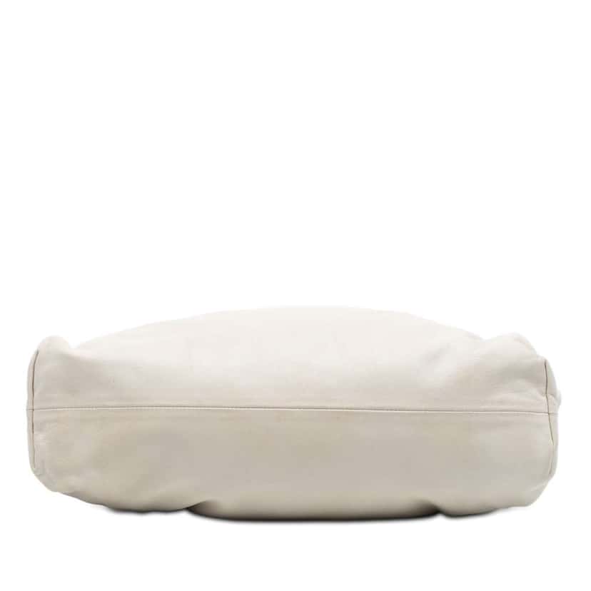Bottega Veneta Lambskin The Pouch White Leather Very good condition - Inside View