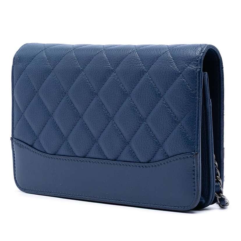 Chanel Quilted Patent Aged Calfskin Gabrielle Wallet On Chain Blue Leather Very good condition - Back View