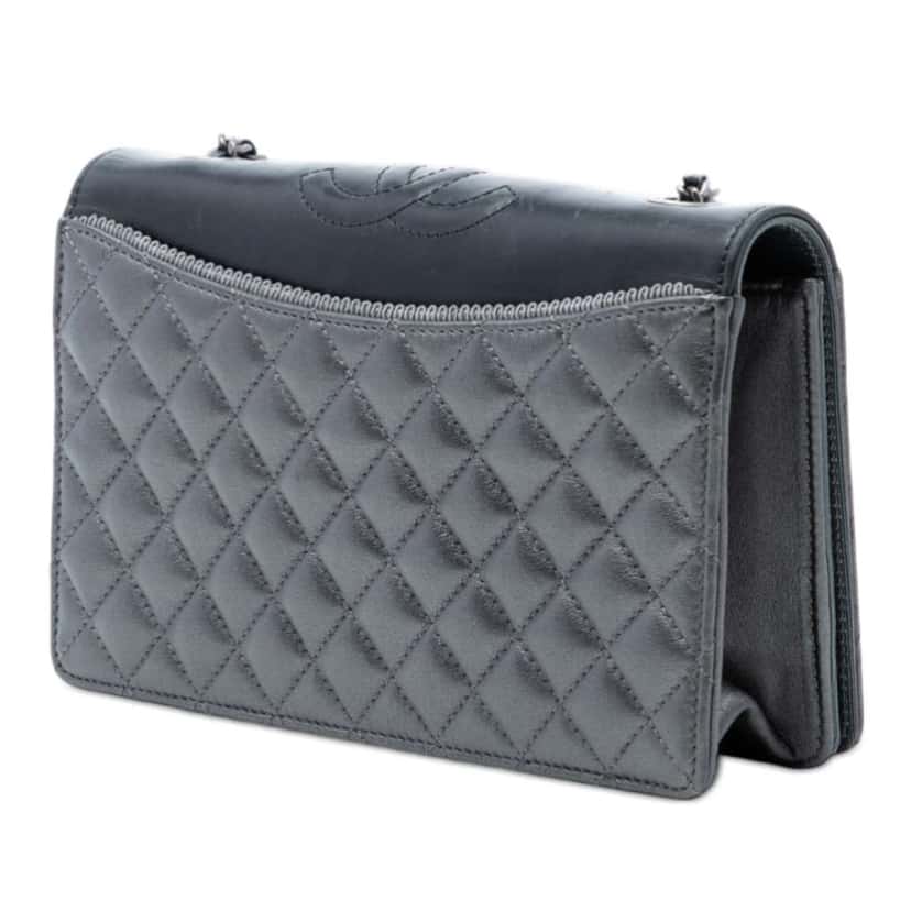 Chanel Small Quilted Metallic Lambskin Ballerine Flap Grey Leather Very good condition - Back View