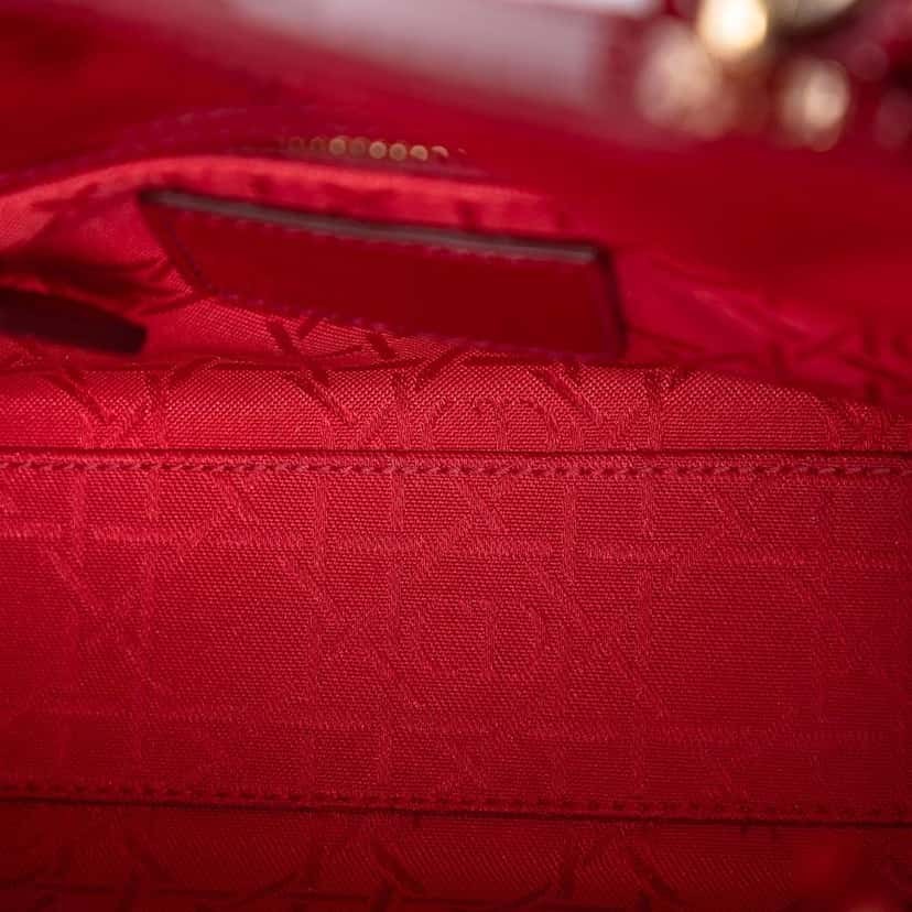 Dior Mini Patent Cannage Lady Dior Red Leather Very good condition - Model View