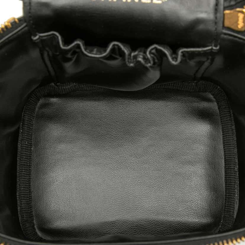Chanel CC Caviar Vanity Bag Black Leather Very good condition - Model View