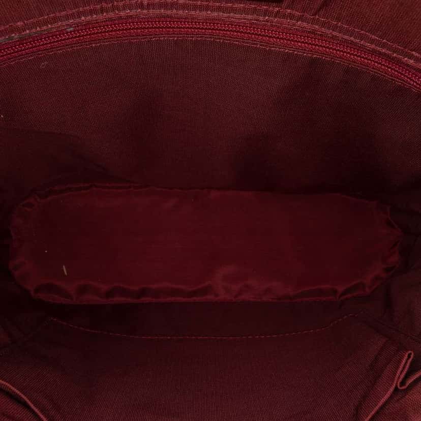 Burberry House Check Canvas Shoulder Bag Beige Very good condition - Model View