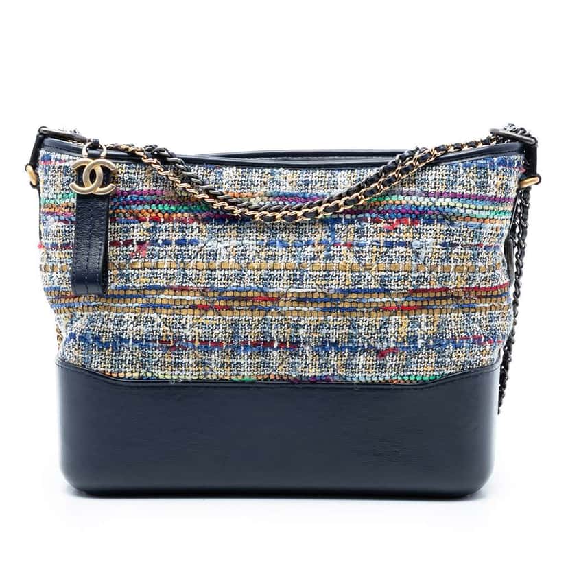 Chanel Medium Tweed and Lambskin Gabrielle Crossbody Blue Tweed Very good condition - Front View