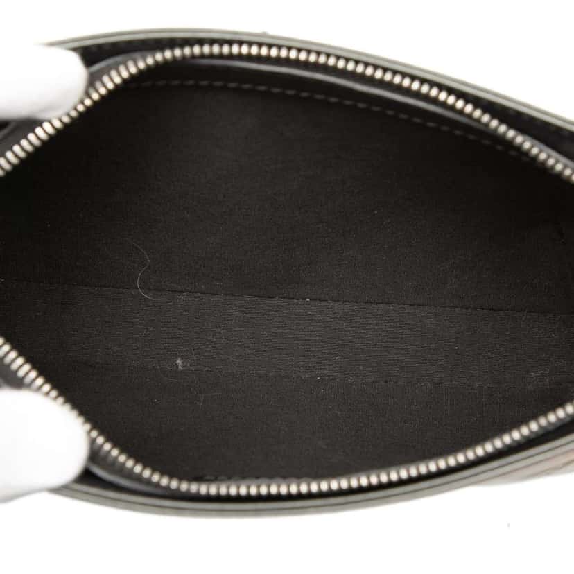 Louis Vuitton Monogram Mat Fowler Grey Leather Very good condition - Model View