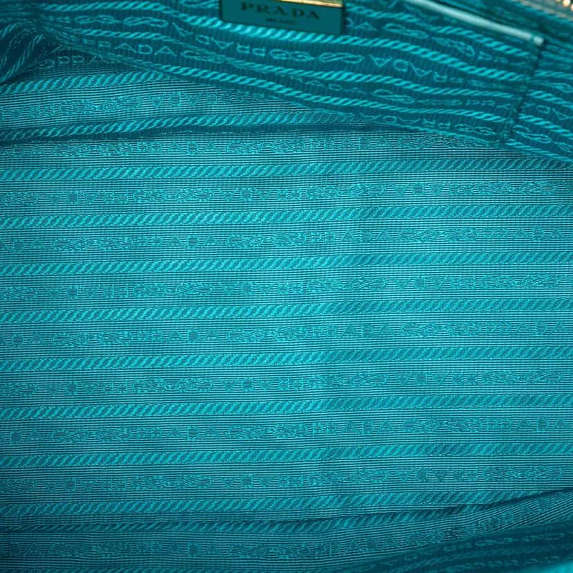 Prada Medium Saffiano Lux Galleria Double Zip Satchel Blue Leather Very good condition - Model View