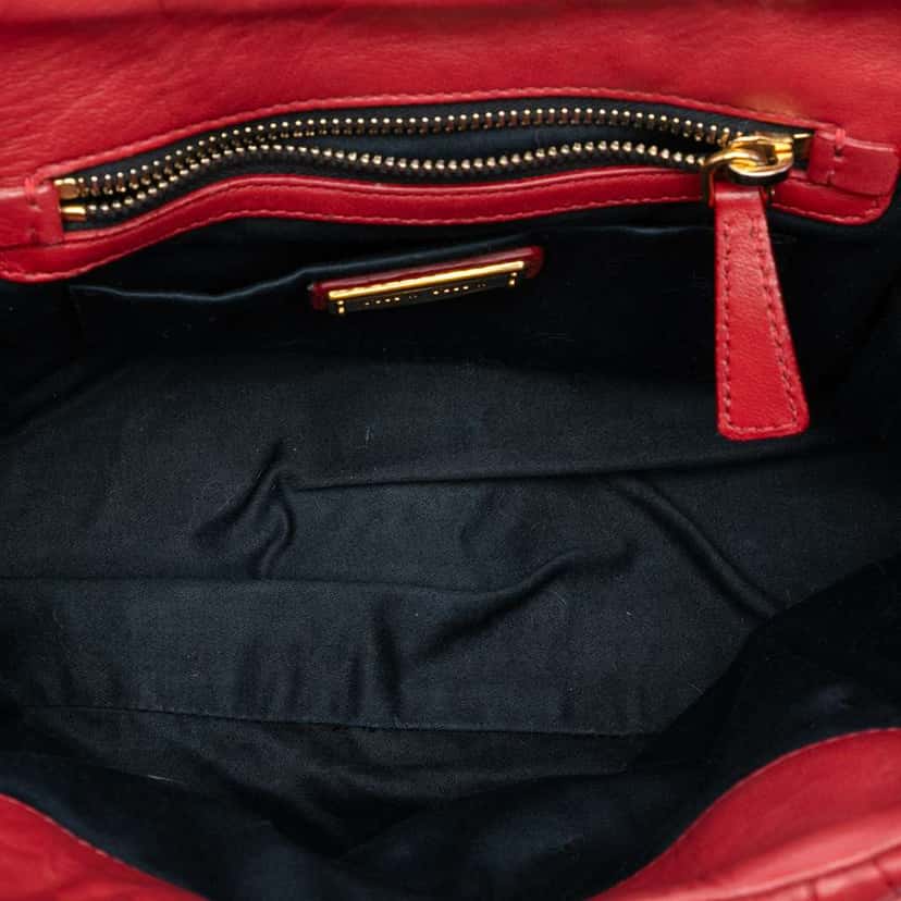 Miu Miu Matelasse Lux Lambskin Bauletto Aperto Satchel Red Leather Very good condition - Model View