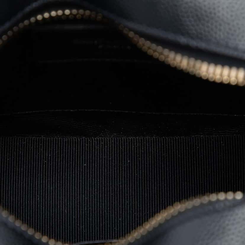 Saint Laurent Small Grain De Poudre Classic Monogram Camera Bag Black Leather Very good condition - Model View