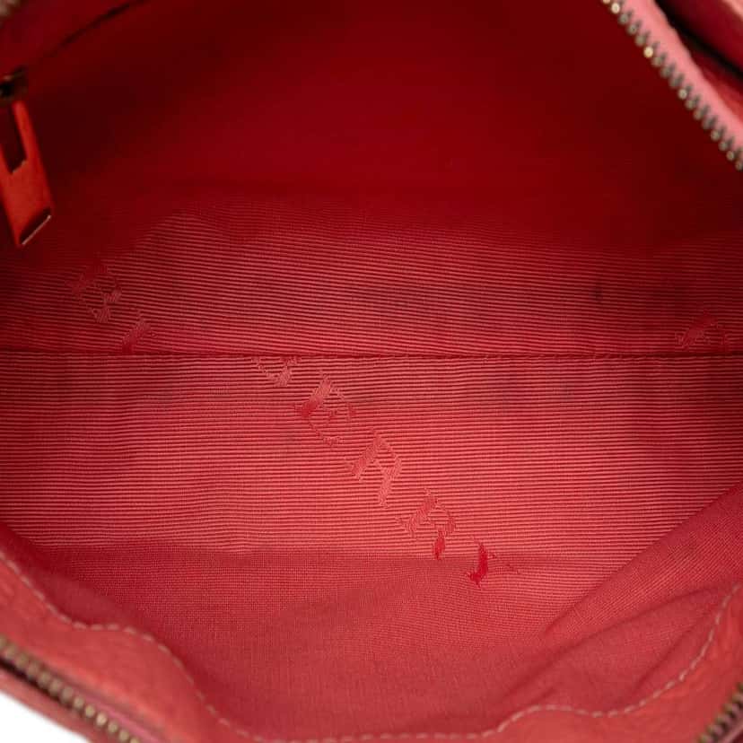 Burberry Small Grain Check Embossed Leather Chichester Crossbody Pink Leather Very good condition - Model View