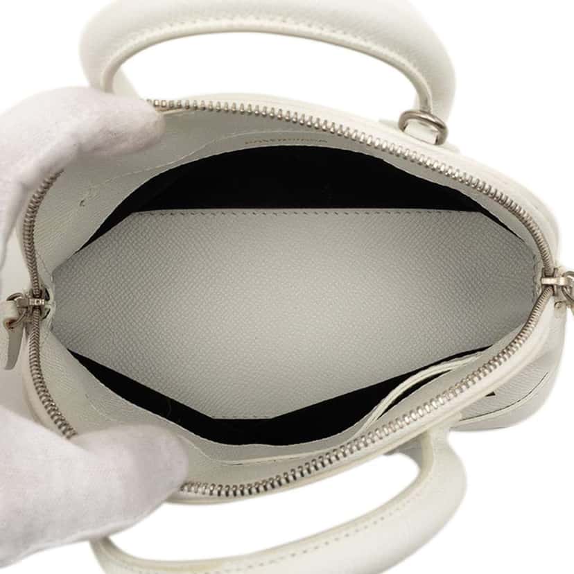 Balenciaga XXS Calfskin Ville Top Handle Bag White Leather Very good condition - Model View