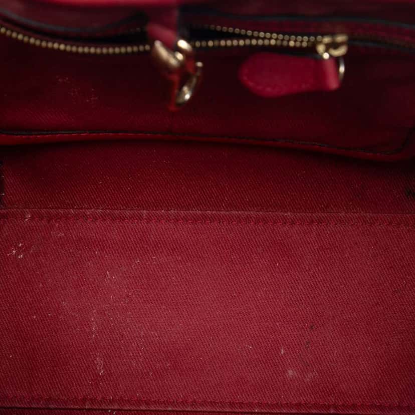 Burberry Small Haymarket Check Canvas Canterbury Tote Beige Canvas Very good condition - Model View