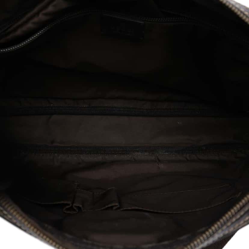 Gucci GG Supreme Interlocking G Crossbody Beige Canvas Very good condition - Model View