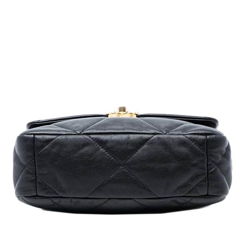 Chanel Medium Lambskin 19 Flap Black Leather Very good condition - Inside View