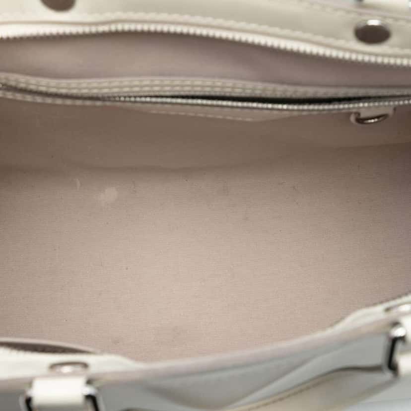 Louis Vuitton Epi Brea MM White Leather Very good condition - Model View