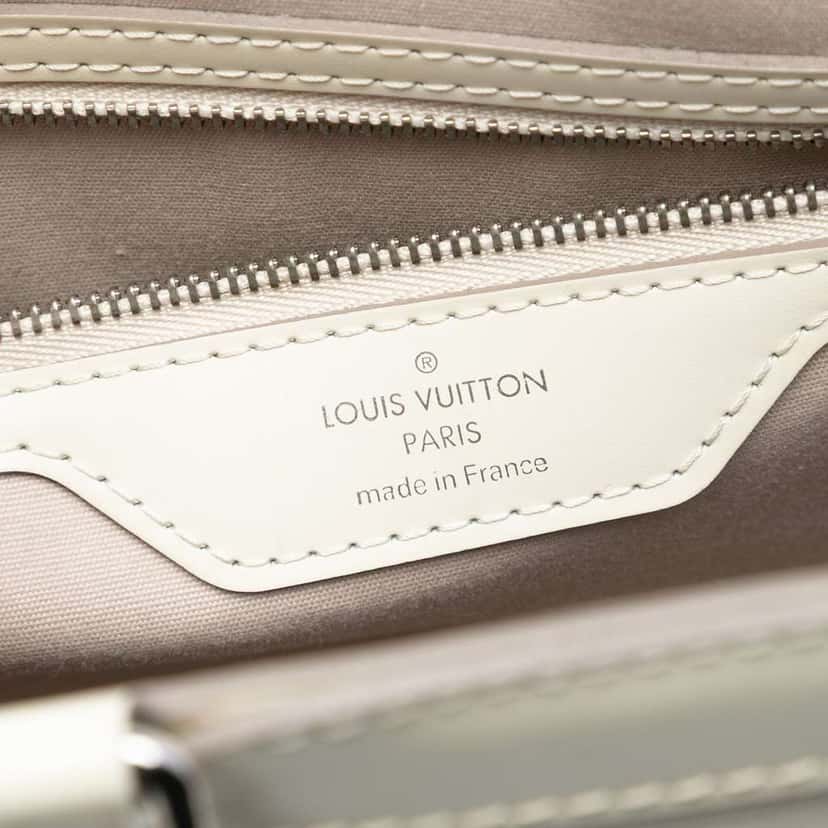 Louis Vuitton Epi Brea MM White Leather Very good condition - Box View