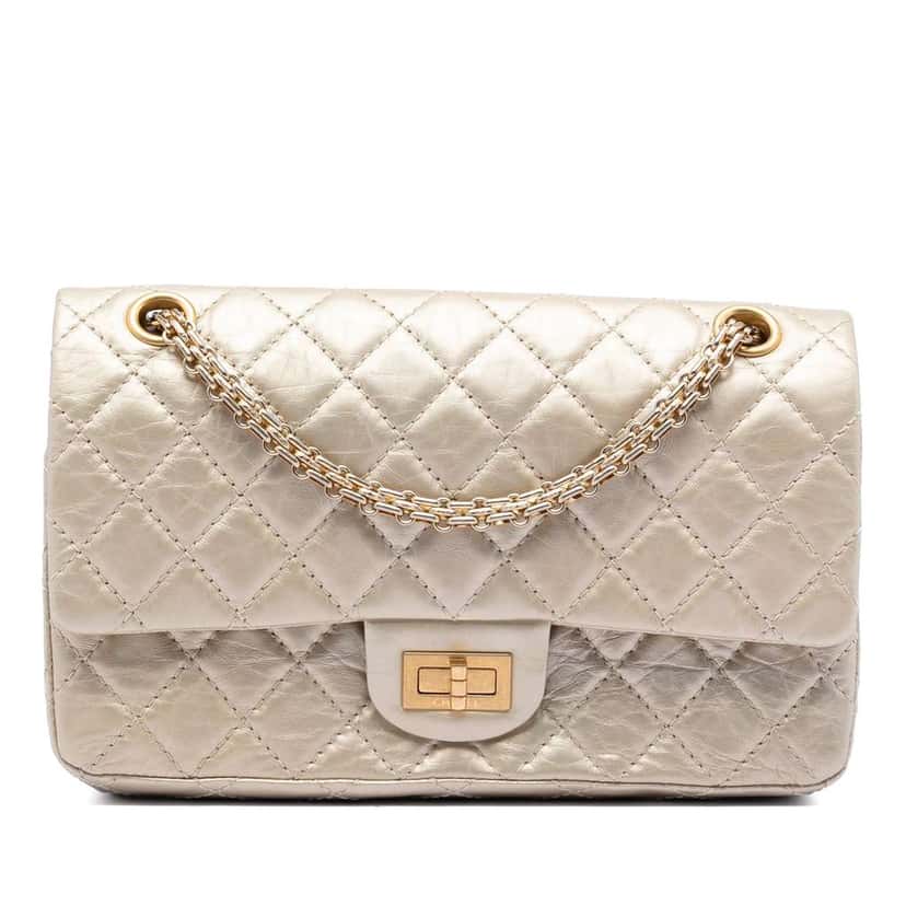 Chanel Quilted Metallic Aged Calfskin Reissue 2.55 Double Flap 225 Gold Leather Very good condition - Front View