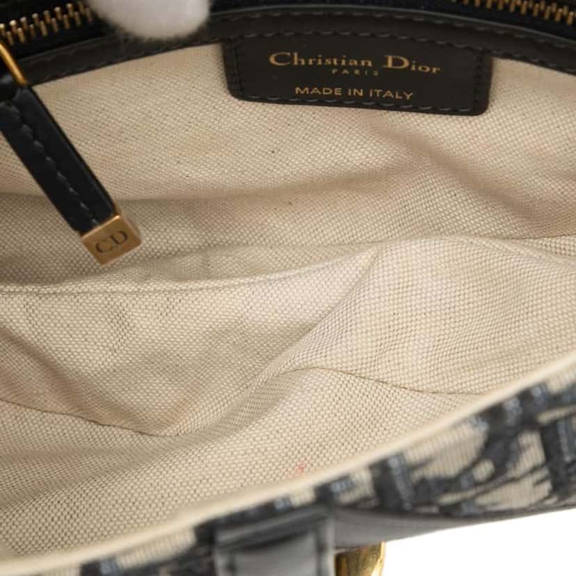 Dior Oblique Canvas Saddle Bag Blue Canvas Very good condition - Model View