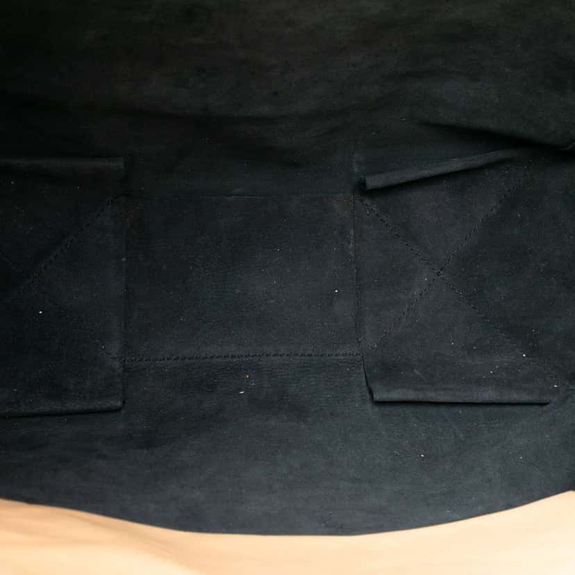 Celine Bicolor Leather Vertical Cabas Tote Beige Leather Very good condition - Model View