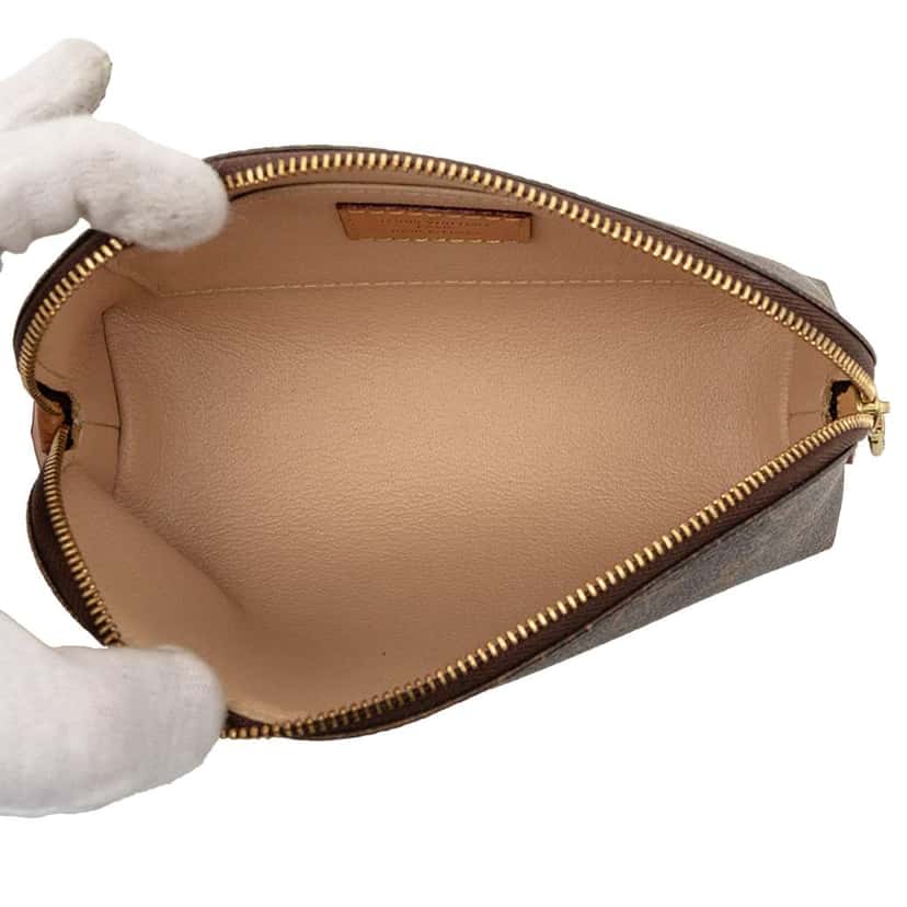 Louis Vuitton Monogram Cosmetic Pouch PM Brown Very good condition - Model View
