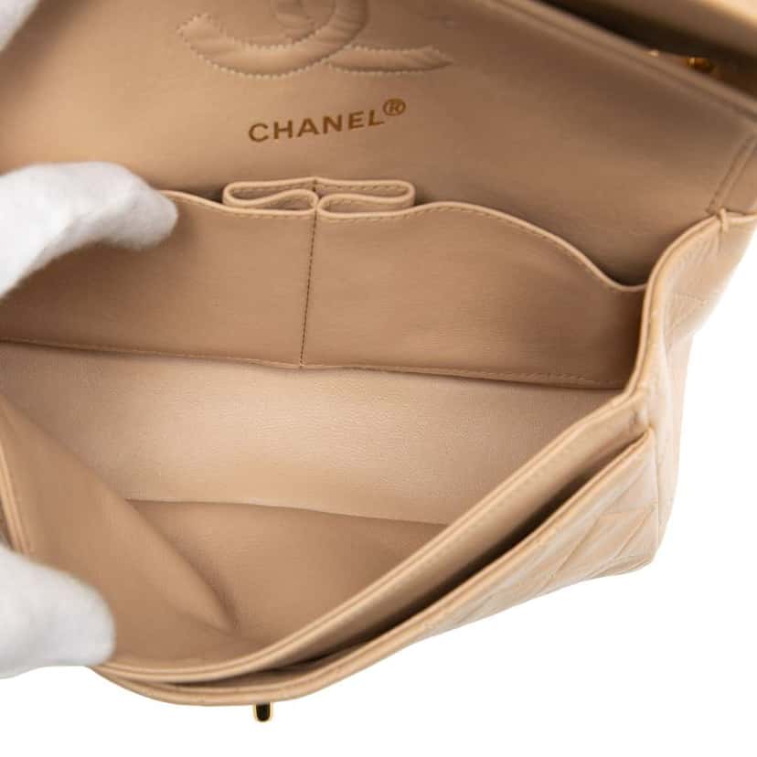 Chanel Small Classic Lambskin Double Flap Beige Leather Very good condition - Model View