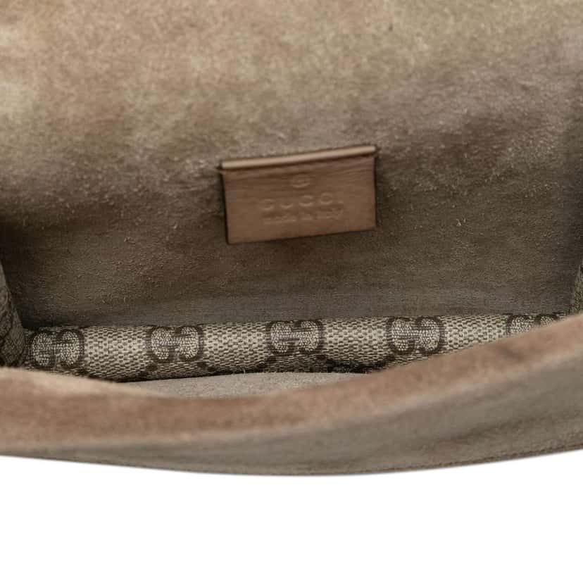 Gucci Small GG Supreme Dionysus Crossbody Beige Very good condition - Model View