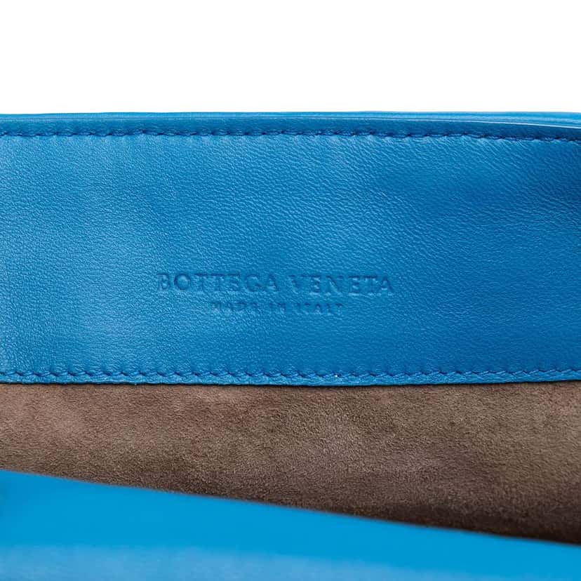 Bottega Veneta Nappa Intrecciato Flap Crossbody Blue Leather Very good condition - Box View